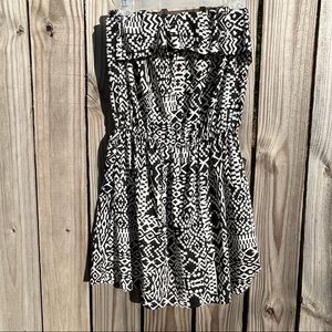 SPEED CONTROL Size L White & Black Geometric Pattern Strapless Dress Cinch Waist